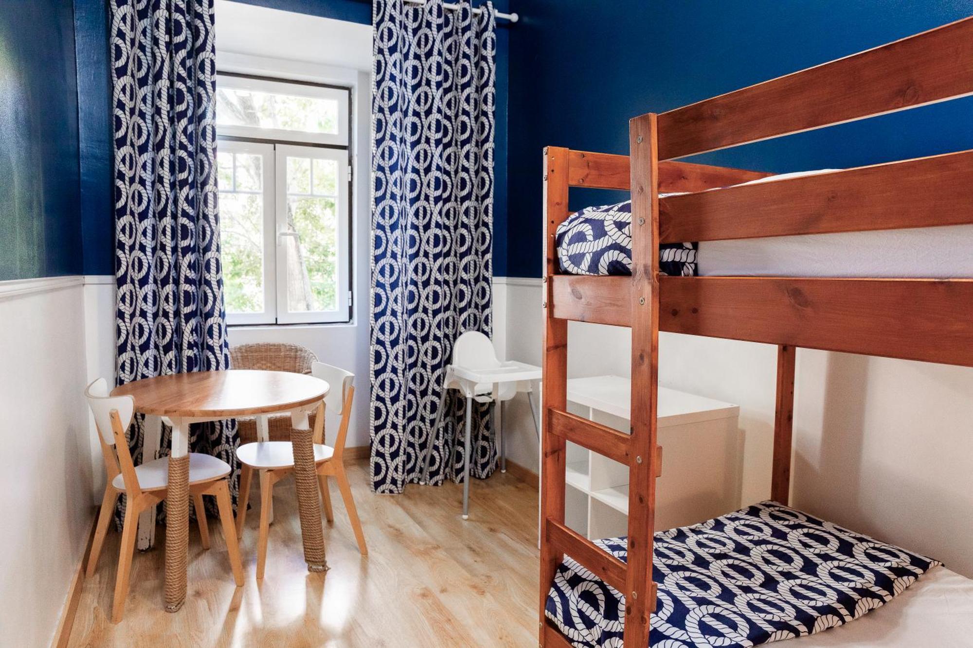 Hostel Crespo Lisboa Exteriör bild